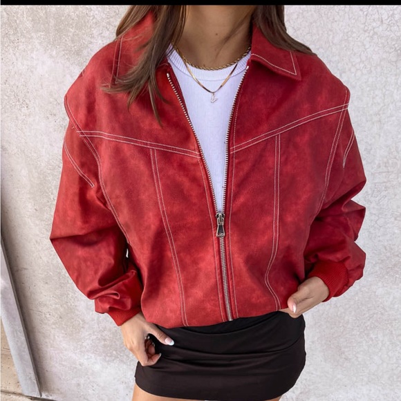 LIONESS Vista Crimson Bomber Jacket NWT - Picture 7 of 8